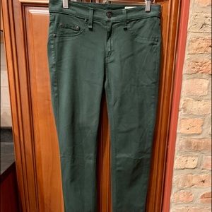 RAG AND BONE DARK GREEN LEGGING PANT WITH OMBRÉ COLORING AT BOTTOM. W- 27